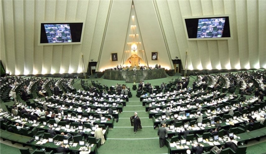 ايران تطرح موازنة مالية طارئة الاسبوع المقبل