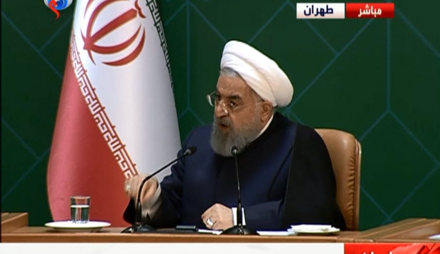 روحانی: به دنیا نشان دهیم سختی را تحمل می کنیم اما استقلالمان را معامله نمی کنیم