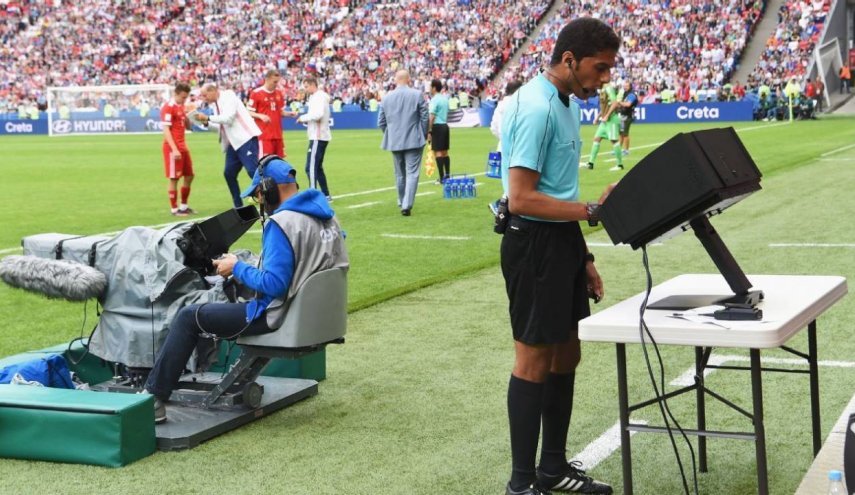 تقنية ( VAR)..خدمة لمساعدة الحكام ام فيتو للكبار؟!      