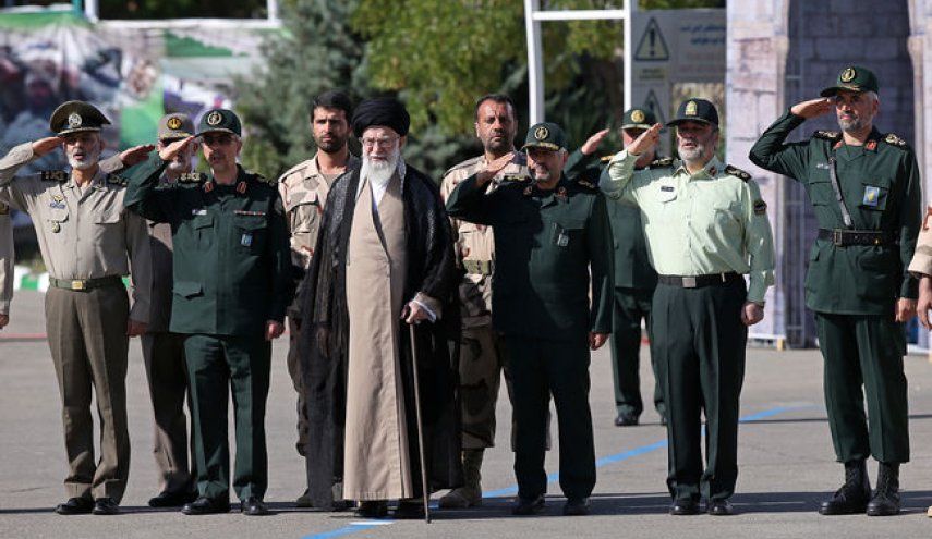 مراسم دانش‌آموختگی دانشگاه امام حسین(ع) با حضور فرمانده کل‌ قوا + تصاویر
