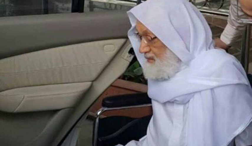 آیت‌الله «عیسی قاسم» به فرودگاه بحرین منتقل شد