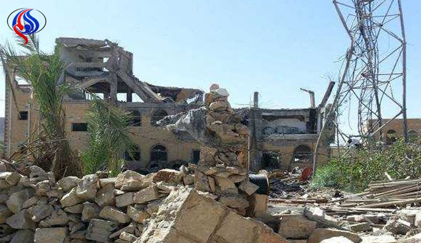 طيران العدوان يدمر شبكة اتصالات ومنزل مواطن في صعدة