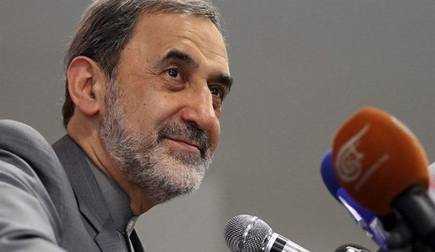ولایتی برای ارائه پیام امام خامنه‌ای و رئیس جمهور به پوتین فردا عازم مسکو می‌شود