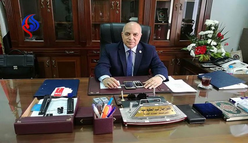 ضبط رئيس مصلحة الجمارك المصرية متلبّسا!
