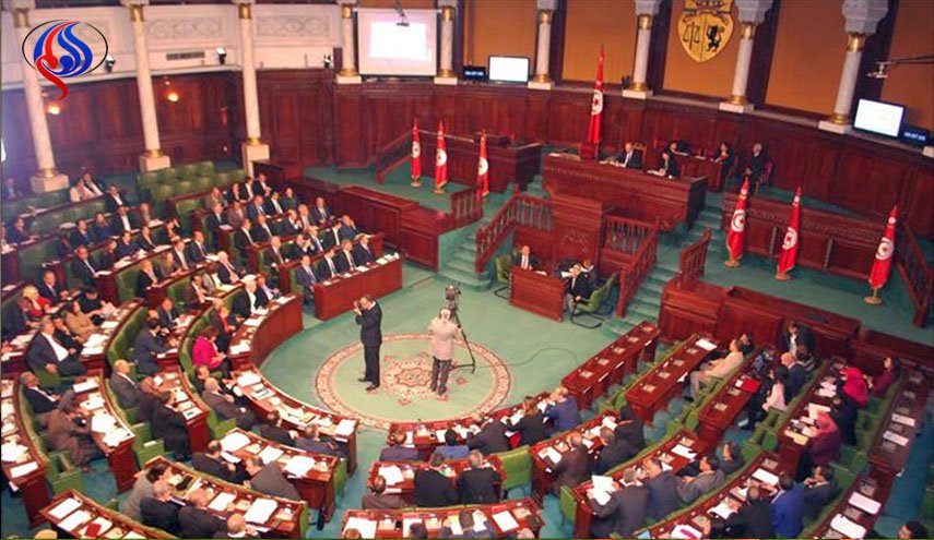 تونس: إقرار قانون يلزم المسؤولين الحكوميين بالكشف عن ثرواتهم