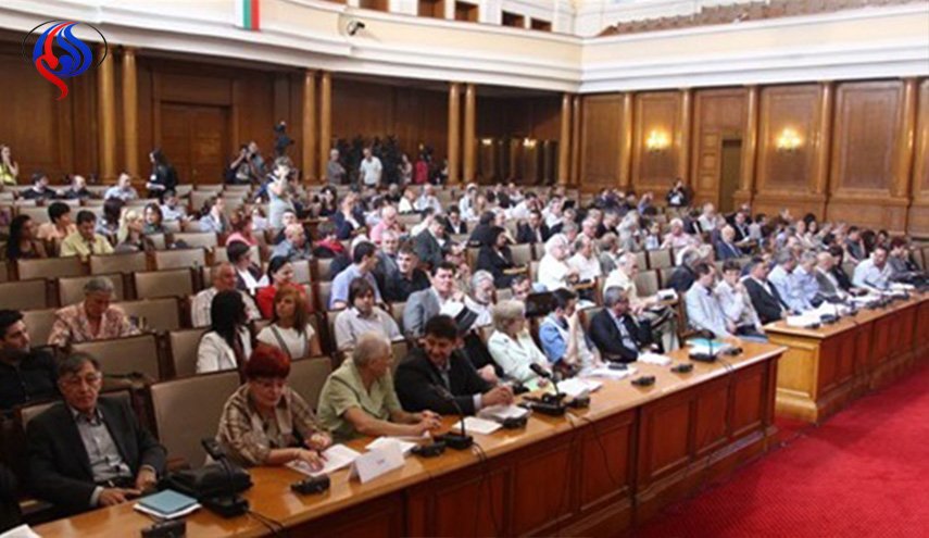 بلغاريا.. ايقاف اتفاقيات لإعادة قبول مهاجرين