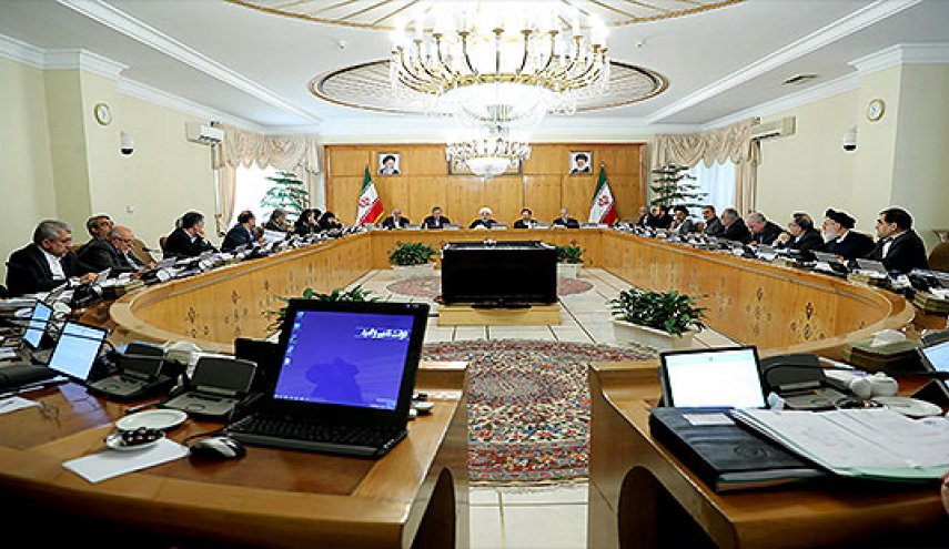 دولت با تفکیک وزارت تعاون، کار و رفاه اجتماعی موافقت کرد