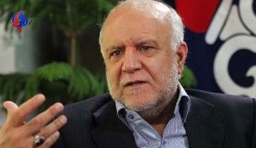 زنگنه: 2 نرخی شدن قیمت بنزین شایعه است