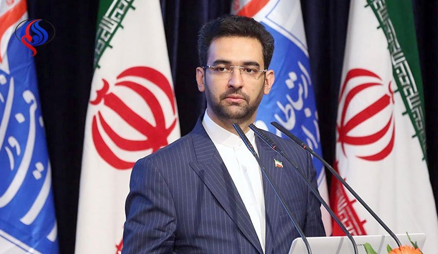 آذری جهرمی: همکاری پلیس و گمرک ضامن ساماندهی بازار گوشی است