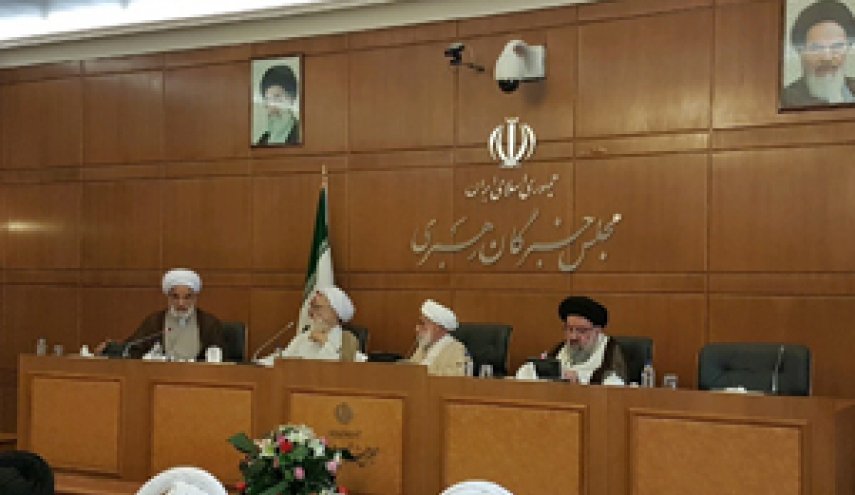 آیت الله جنتی: لزوم تشکیل خارج از نوبت دادگاه مفسدان اقتصادی