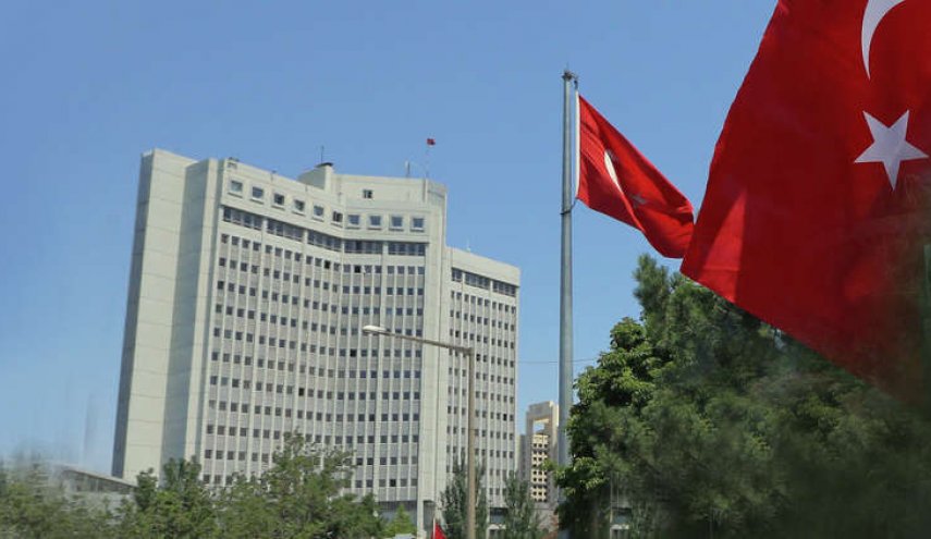 أنقرة تعتبر عقوبات واشنطن 