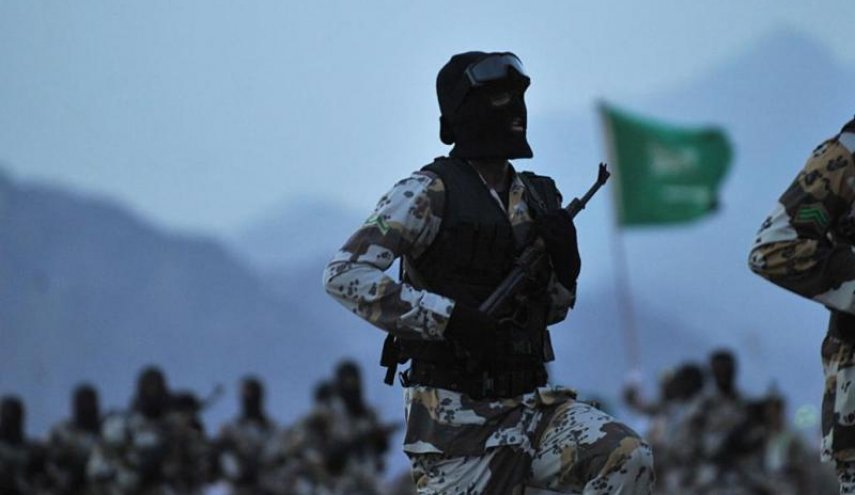 هاآرتص: عربستان ماهانه 5 میلیارد دلار به مزدورانش در یمن پرداخت می‌کند
