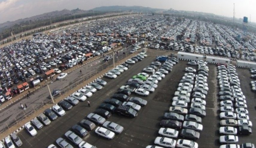 خودروهای تولیدشده کجا رفتند؟ چرا خودروی داخلی طی 20 روز باید 10 میلیون گران شود؟
