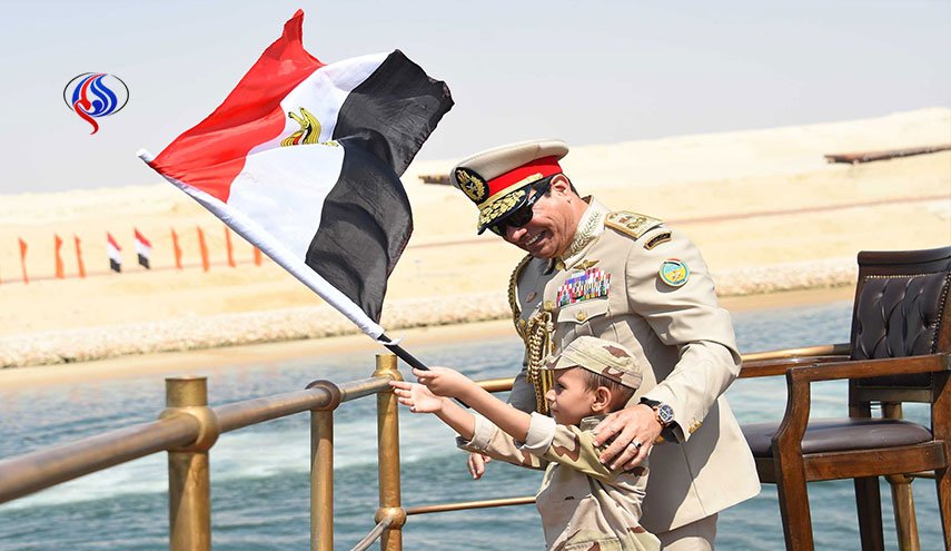 قناة السويس.. سياسة السيسي وآمال الشعب!