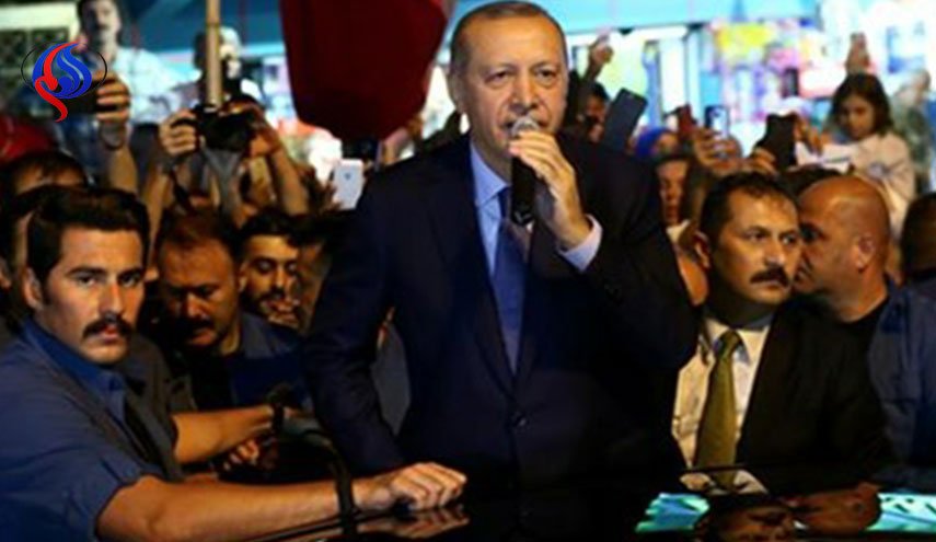 اردوغان: اگر آمریکایی‌ها دلار دارند، ما خدا را داریم
