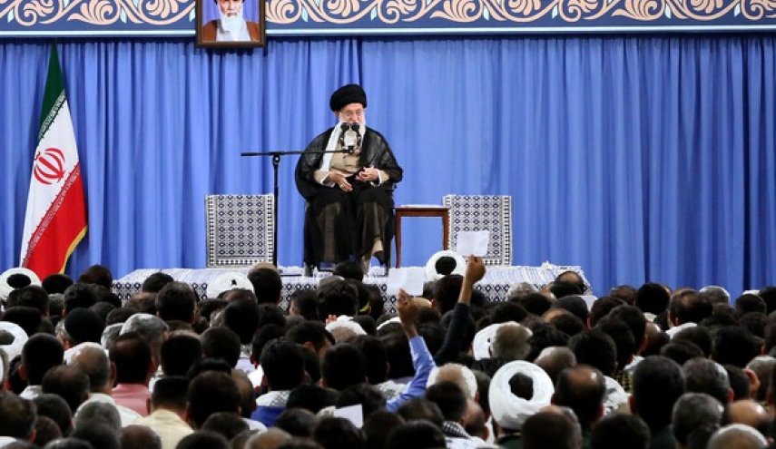 عامل اصلی گرانی وکاهش ارزش پول ملی مسائل مدیریتی است نه تحریم/ جنگ نخواهد شد و با آمریکا مذاکره نخواهیم کرد/ خطوط قرمز ما در برجام رعایت نشد