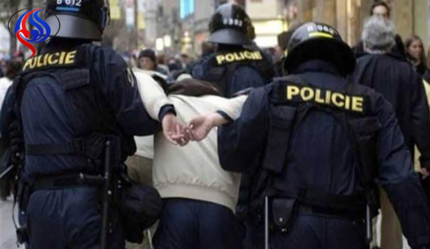 الجزائر تنقذ 6 طلاب محتجزين في التشيك