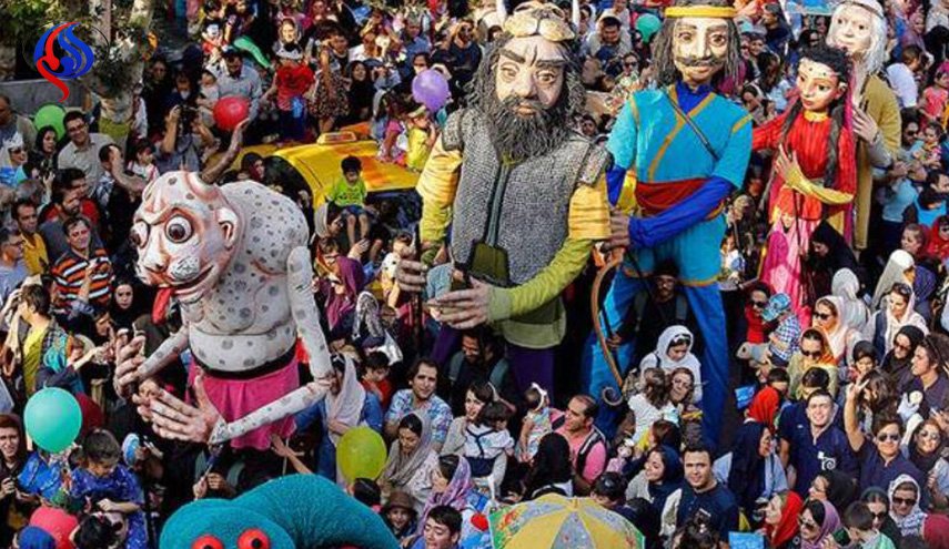 عرض 16 مسرحية دمى ايرانية وأجنبية في مسارح طهران
