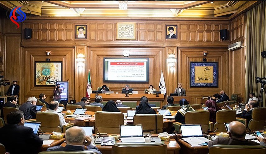 محسن هاشمی رئیس شورای شهر تهران ماند