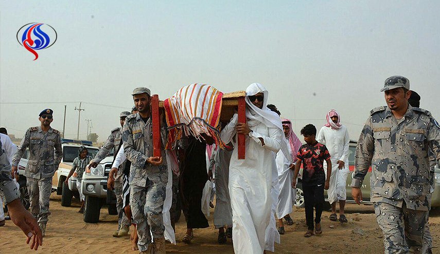 اعلام العدوان السعودي يعترف بمصرع 5 من جنوده باليمن