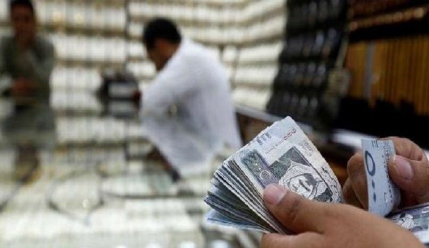 السعودية بصدد فرض رسوم جديدة على الأجانب