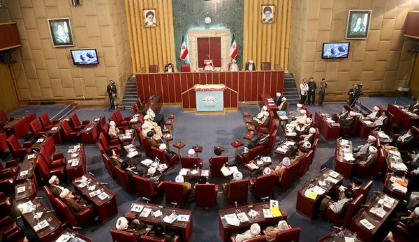 مجلس خبراء القيادة بايران يؤكد على استمرار مقارعة اميركا والصهيونية