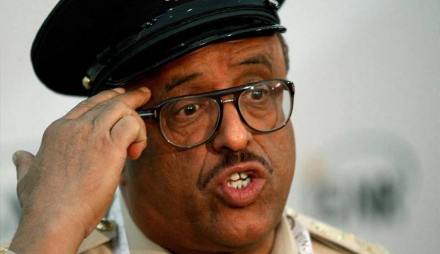 بالصور.. هجوم  على خلفان بعد مهاجمته دولة عربية