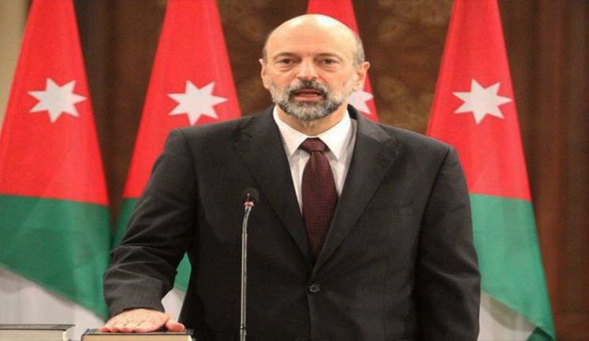 رئيس الحكومة الاردني يوضح حقيقة تلويحه بالاستقالة