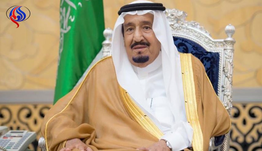 بالتفاصيل.. ما هي حقيقة تقديم الملك سلمان هدايا لحليمة بولند؟