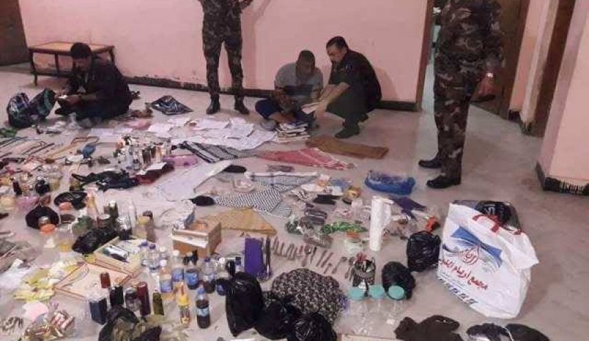 بالصور.. اعتقال اخطر ساحر بالرمادي قام 