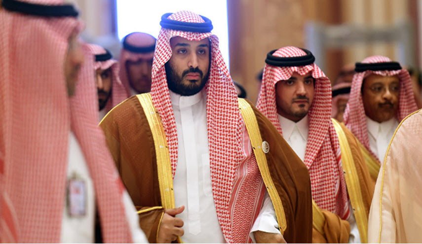 الامير الفاسد يجبر بلاده على الاقتراض