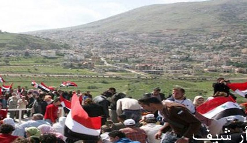 تأکید ساکنان جولان اشغالی بر اعمال فشار به تل آویو برای بازگشایی گذرگاه «قنیطره»