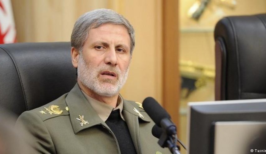 وزیر دفاع: عاملان حادثه تروریستی اهواز منتظر انتقام سخت باشند
