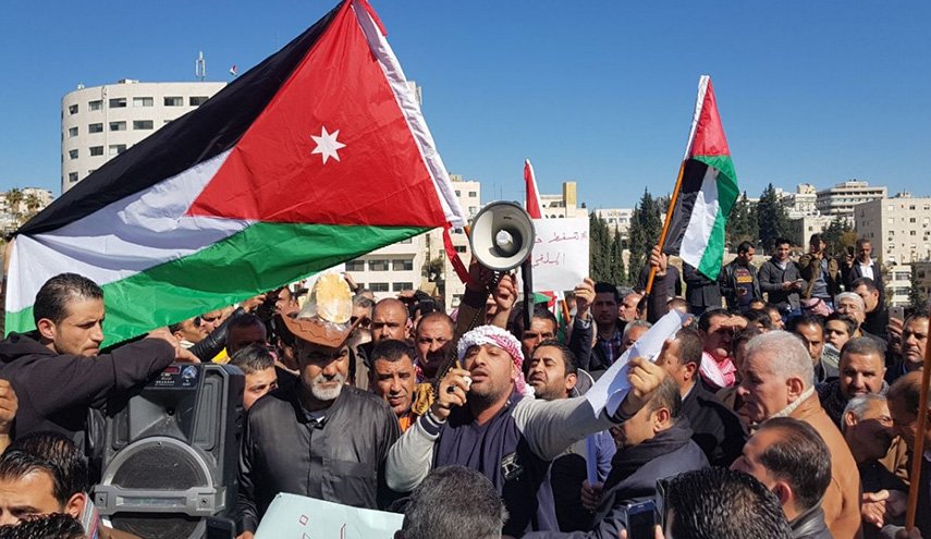 الاردن.. ما هو مصير مشروع قانون الضريبة مع عودة الحراك للشارع؟