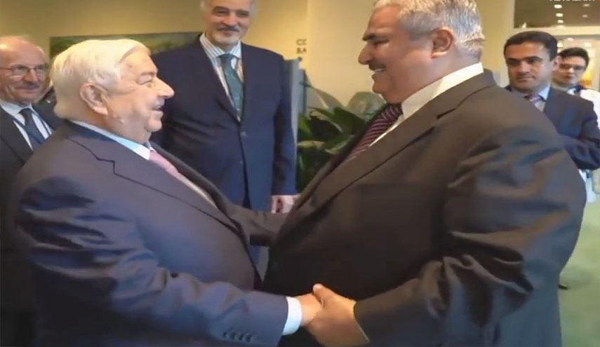  آل خليفة يفجر مفاجأة بشأن سوريا.. ما هي؟
