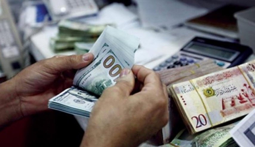 وزارة المالية الليبية تهدد بـ