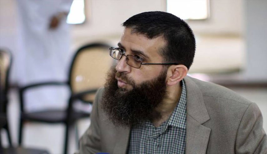 لليوم 35.. خضر عدنان يواصل اضرابه عن الطعام
