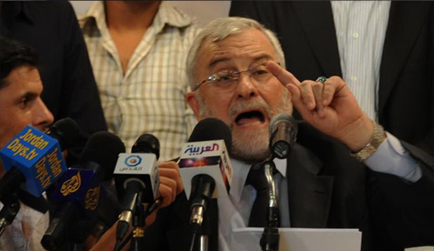 سياسي اردني يطالب رئيس وزراء بلاده بالاعتذار رسميا لسوريا .. والسبب؟!