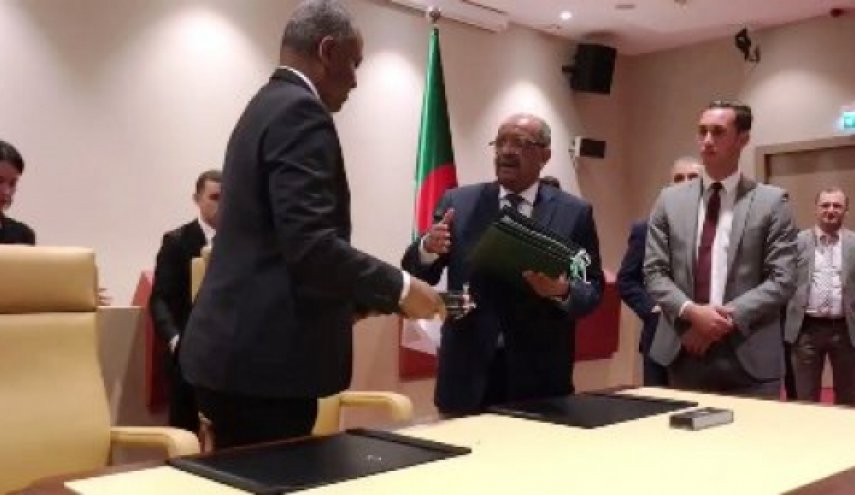 الجزائر ونيجيريا تجددان التزامهما باستكمال مشاريعهما 