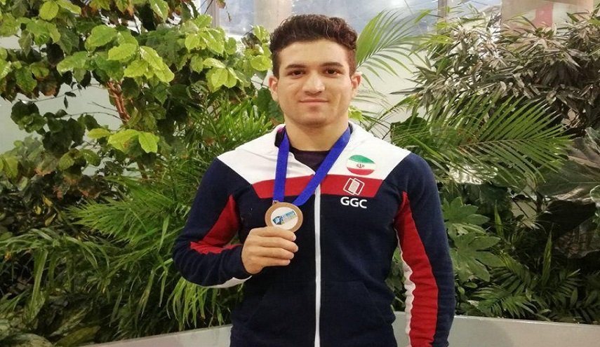  إيراني يتقلد البرونزية في بطولة العالم لتسلق الصخور