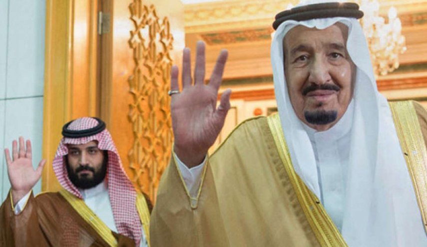 اثنان من قتلة جمال خاشقجي يعزيان عائلته