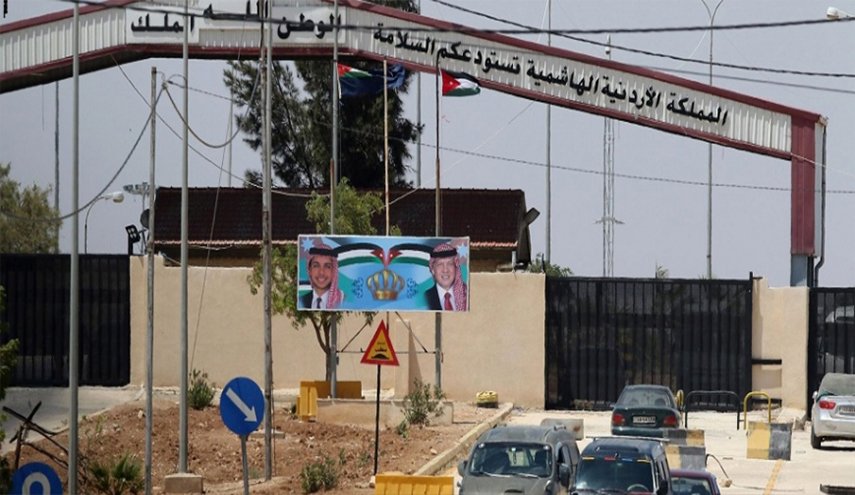 طعام السوريين على موائد الجيران!