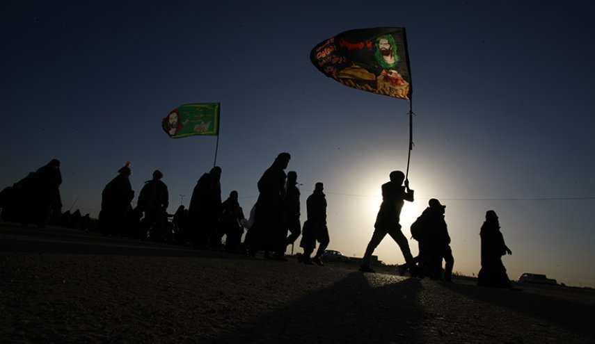 رحلة العاشقين لزيارة الحسين (ع) في الأربعين
