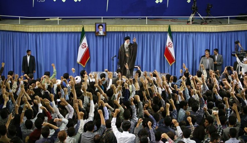 هزاران دانشجو فردا با رهبر معظم انقلاب دیدار می‌کنند
