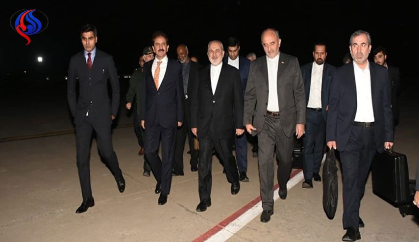 آزادی مرزبانان ایرانی محور سفر «ظریف» به پاکستان