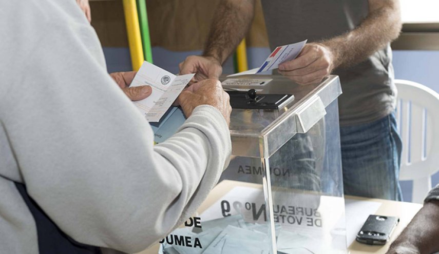 سكان جزر كاليدونيا الجديدة يصوتون على الاستقلال عن فرنسا 