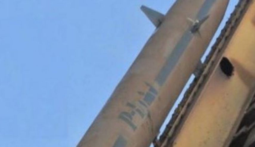شلیک دوباره موشک «بدر P-1» یمن به مقر مزدوران سعودی در ساحل غربی
