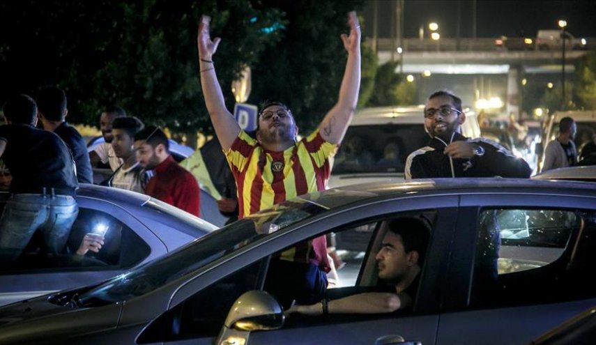 تونس.. إصابة 12 بحادث دهس أثناء احتفالات أنصار الترجي
