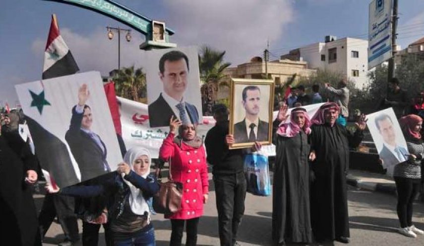 لأول مرة منذ سنوات..مسيرة مؤيدة حاشدة في درعا