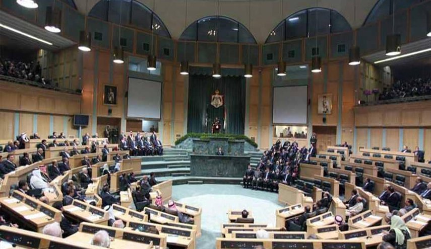 نواب أردنيون يطالبون بإعادة العلاقات الدبلوماسية مع قطر
